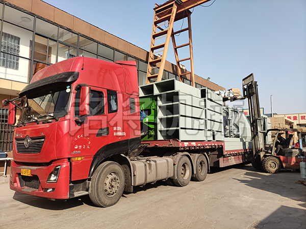 四立方主機(jī)，產(chǎn)量時產(chǎn)達(dá)15噸，于今日發(fā)往江蘇連云港